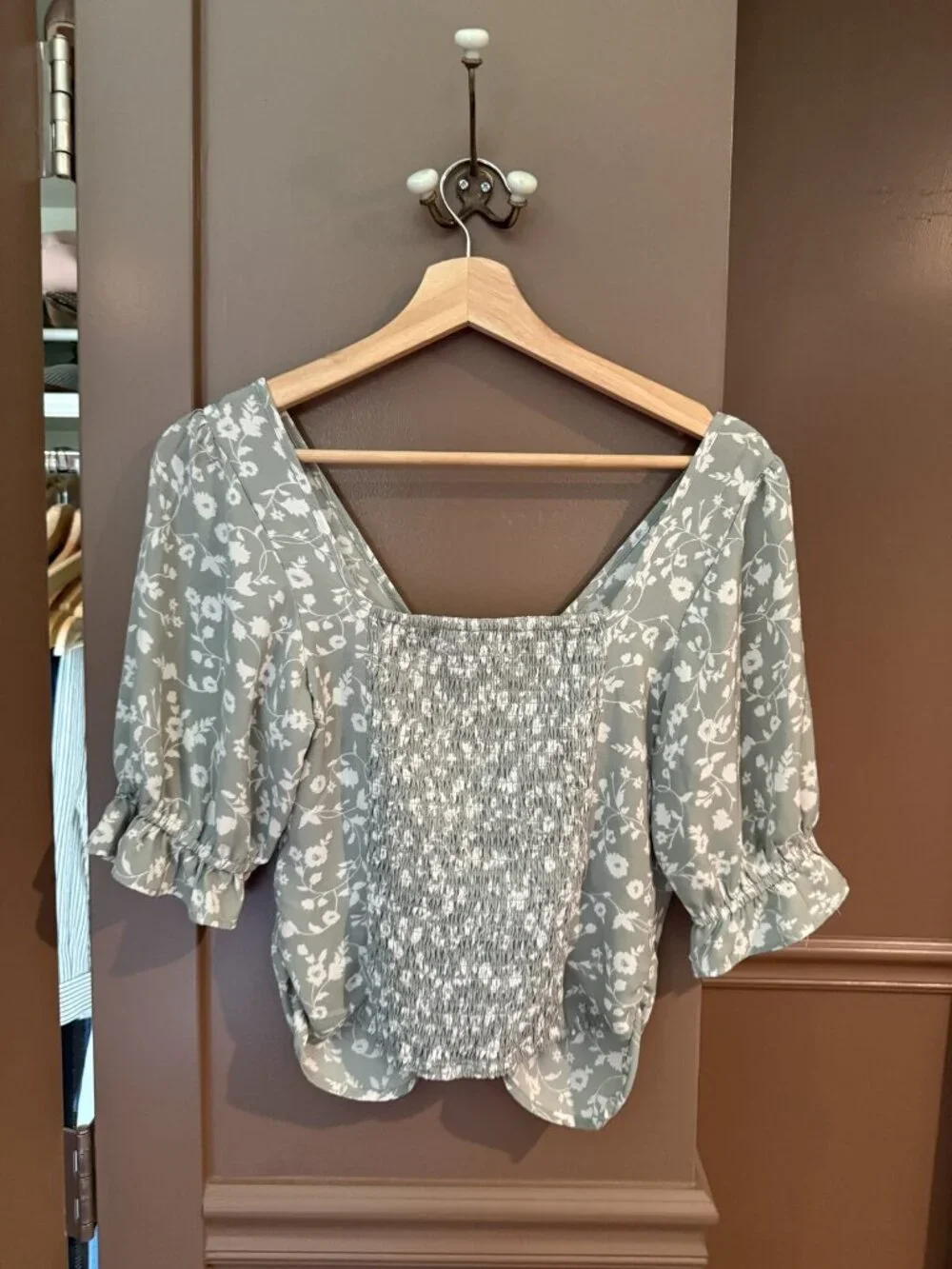 Abercrombie & Fitch Blue Floral Smocked Puff-Sleeve Top S